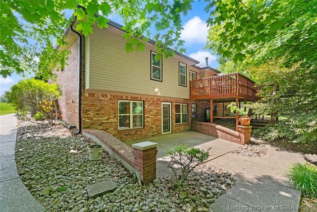 1056 Brookstone Court, Georgetown, IN 47122