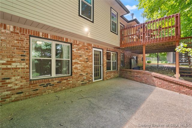 1056 Brookstone Court, Georgetown, IN 47122