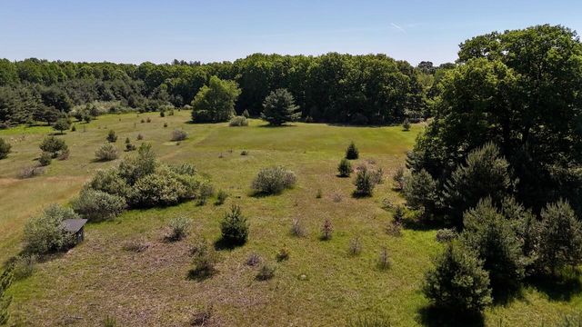 5595 75th Avenue, Hinton Twp, MI 49332