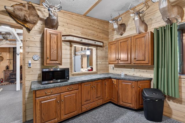 5595 75th Avenue, Hinton Twp, MI 49332