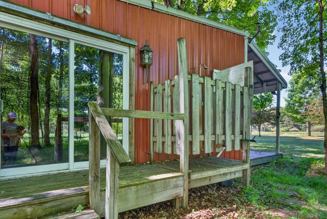 5595 75th Avenue, Hinton Twp, MI 49332