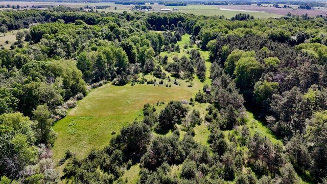5595 75th Avenue, Hinton Twp, MI 49332