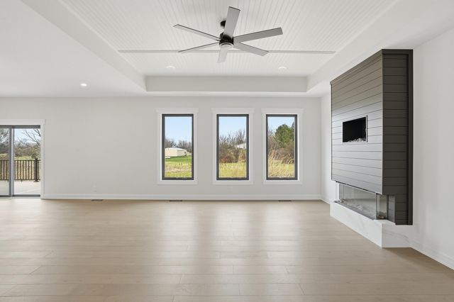 754 Cirque Drive, Crown Point, IN 46307