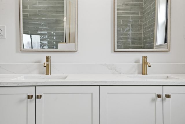 754 Cirque Drive, Crown Point, IN 46307