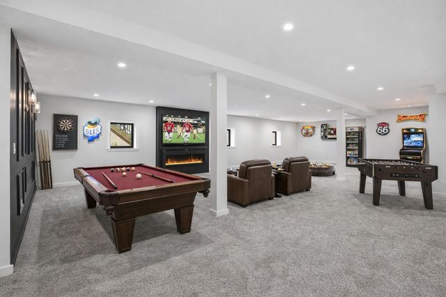 754 Cirque Drive, Crown Point, IN 46307