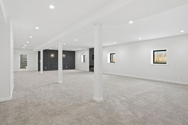 754 Cirque Drive, Crown Point, IN 46307