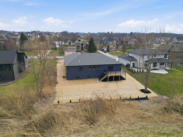 754 Cirque Drive, Crown Point, IN 46307