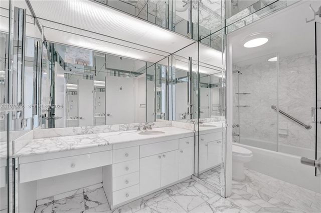 19707 Turnberry Way 16C, Aventura, FL 33180