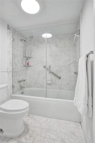 19707 Turnberry Way 16C, Aventura, FL 33180