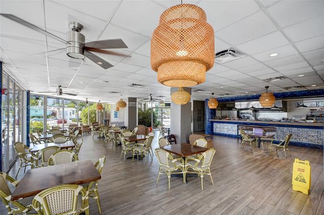 19707 Turnberry Way 16C, Aventura, FL 33180