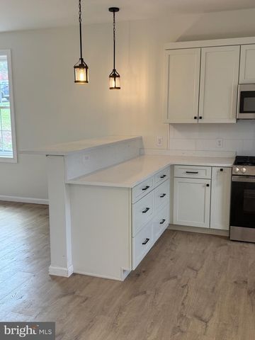 7 ORCHARD ALLEY, Spring City, PA 19475