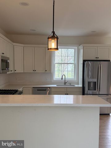 7 ORCHARD ALLEY, Spring City, PA 19475