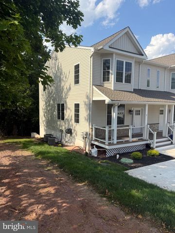 7 ORCHARD ALLEY, Spring City, PA 19475