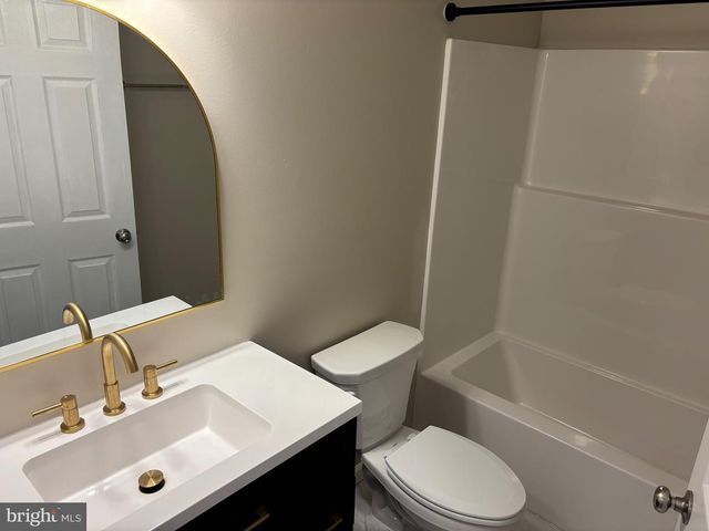 7 ORCHARD ALLEY, Spring City, PA 19475