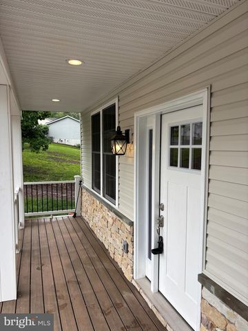 7 ORCHARD ALLEY, Spring City, PA 19475