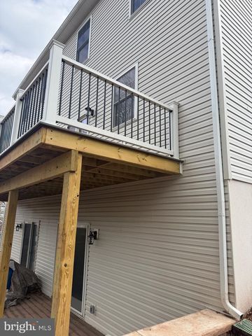 7 ORCHARD ALLEY, Spring City, PA 19475