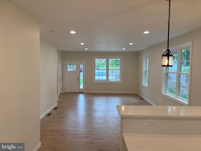 7 ORCHARD ALLEY, Spring City, PA 19475