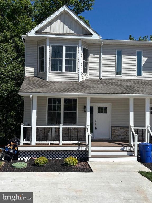 7 ORCHARD ALLEY, Spring City, PA 19475