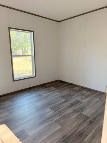 121 Oak Log Lake Rd., Conway, SC 29526