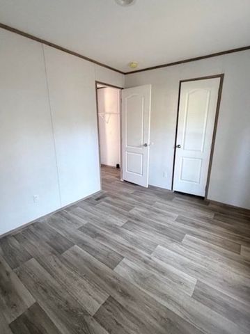 121 Oak Log Lake Rd., Conway, SC 29526