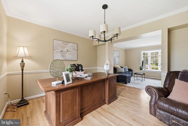 9800 KOHOUTEK CT, Vienna, VA 22182