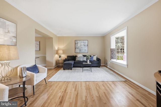 9800 KOHOUTEK CT, Vienna, VA 22182