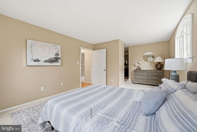 9800 KOHOUTEK CT, Vienna, VA 22182
