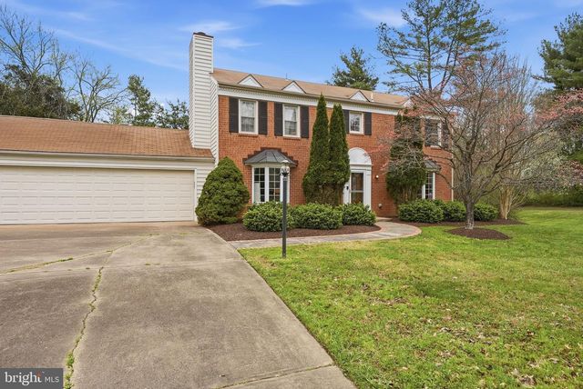 9800 KOHOUTEK CT, Vienna, VA 22182