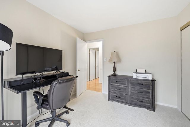 9800 KOHOUTEK CT, Vienna, VA 22182