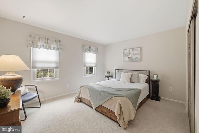 9800 KOHOUTEK CT, Vienna, VA 22182