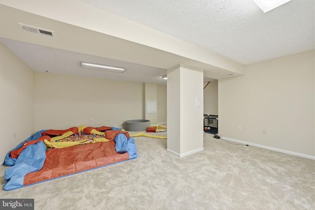 9800 KOHOUTEK CT, Vienna, VA 22182