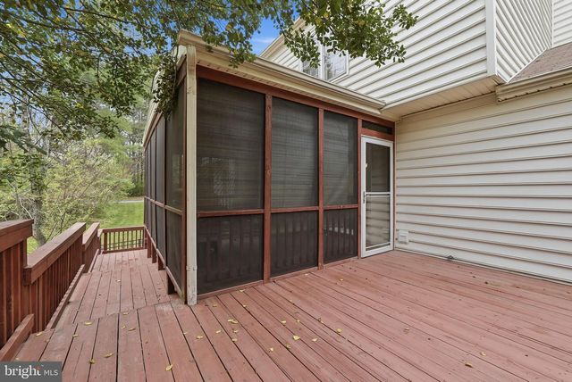 9800 KOHOUTEK CT, Vienna, VA 22182