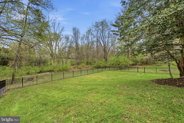 9800 KOHOUTEK CT, Vienna, VA 22182