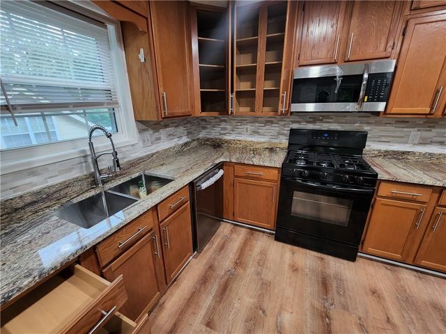 5705 Glandor Drive SE, Mableton, GA 30126
