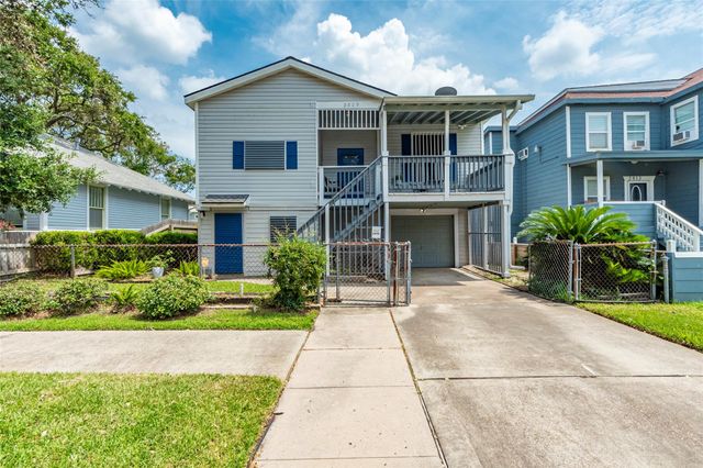 2809 Bernardo De Galvez Avenue, Galveston, TX 77550