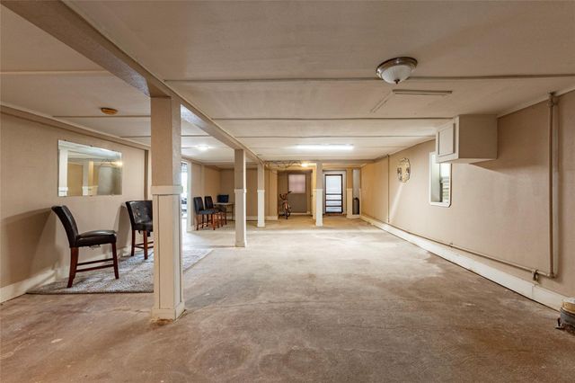 2809 Bernardo De Galvez Avenue, Galveston, TX 77550