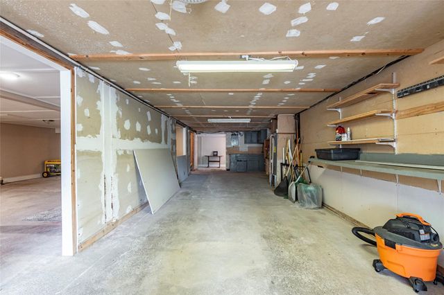 2809 Bernardo De Galvez Avenue, Galveston, TX 77550