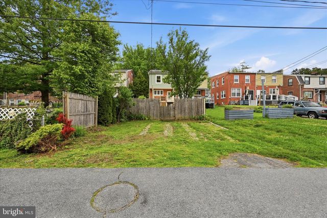 1230 ELM AVE, Lancaster, PA 17603