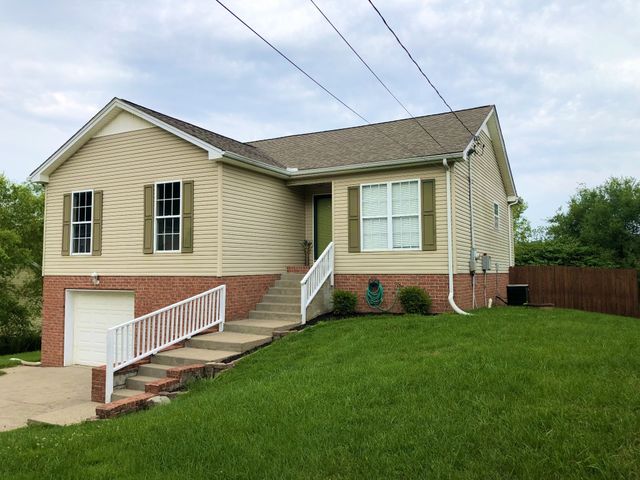 105 Cimmaron Dr, Goodlettsville, TN 37072