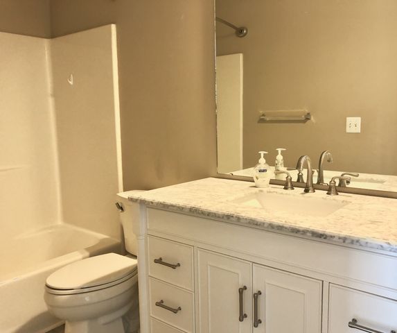 105 Cimmaron Dr, Goodlettsville, TN 37072