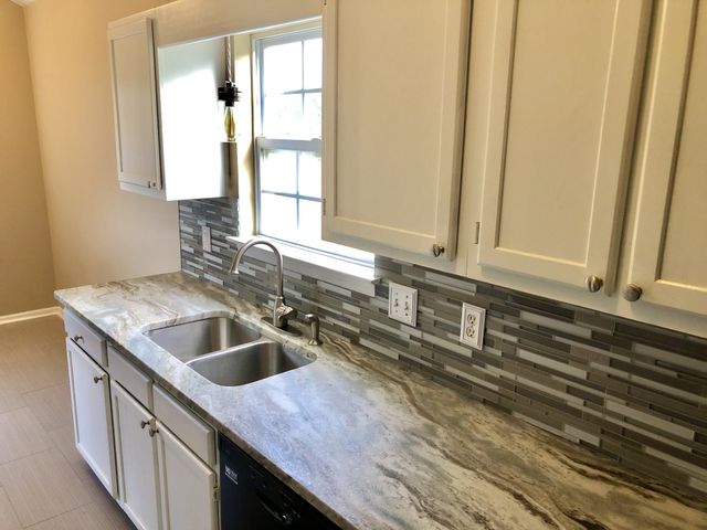 105 Cimmaron Dr, Goodlettsville, TN 37072