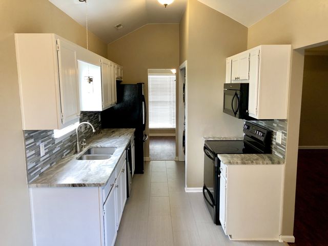 105 Cimmaron Dr, Goodlettsville, TN 37072