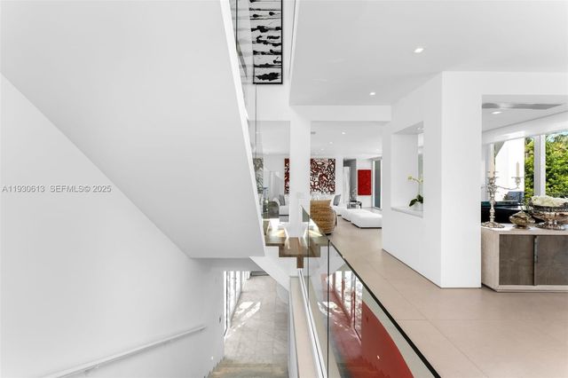 481 S Mashta Drive, Key Biscayne, FL 33149