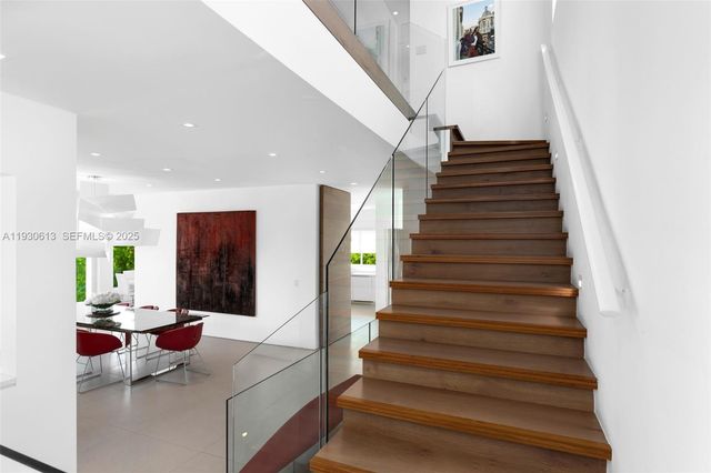 481 S Mashta Drive, Key Biscayne, FL 33149