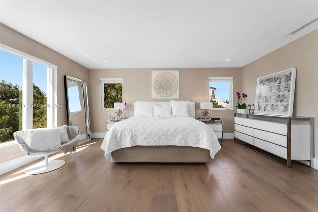 481 S Mashta Drive, Key Biscayne, FL 33149