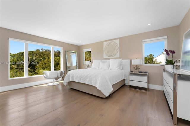 481 S Mashta Drive, Key Biscayne, FL 33149