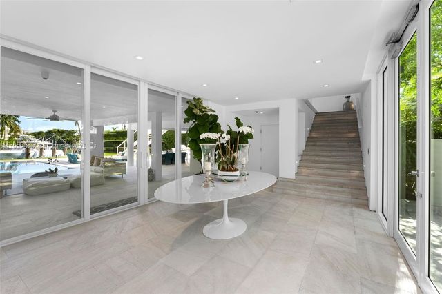 481 S Mashta Drive, Key Biscayne, FL 33149