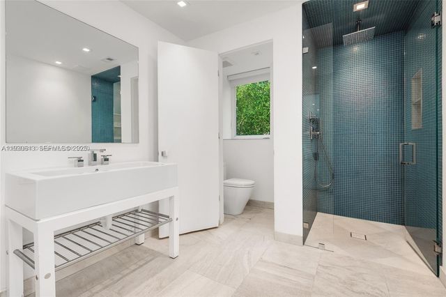 481 S Mashta Drive, Key Biscayne, FL 33149