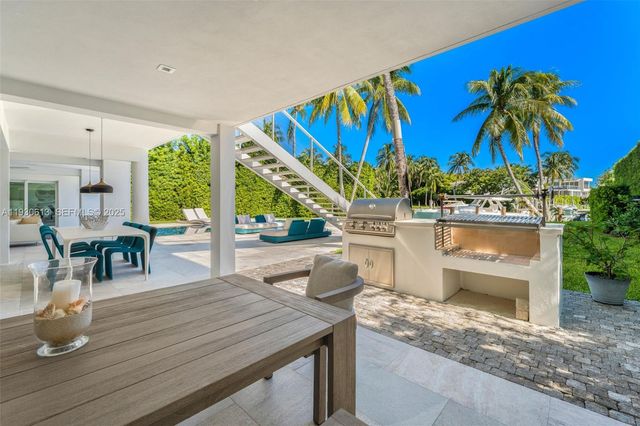 481 S Mashta Drive, Key Biscayne, FL 33149