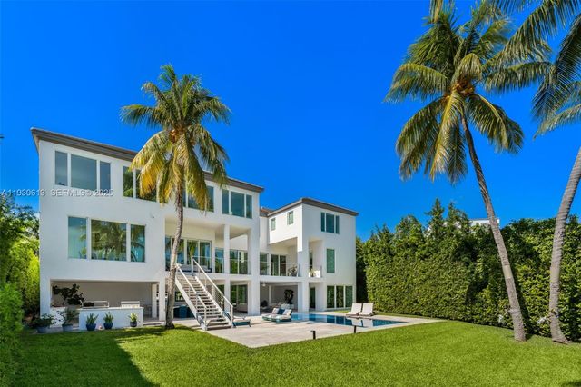481 S Mashta Drive, Key Biscayne, FL 33149